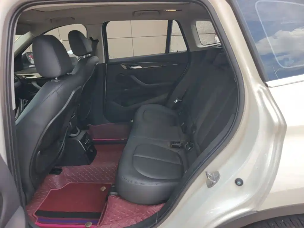 BMW X1 — миниатюра 17