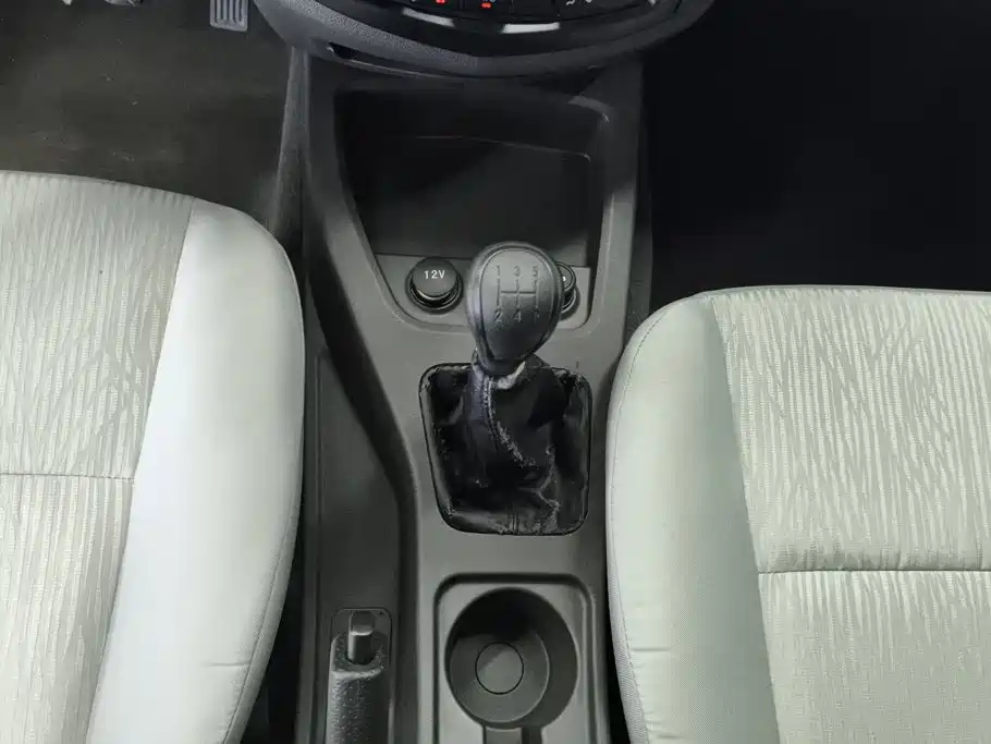 Wuling Hongguang — миниатюра 16