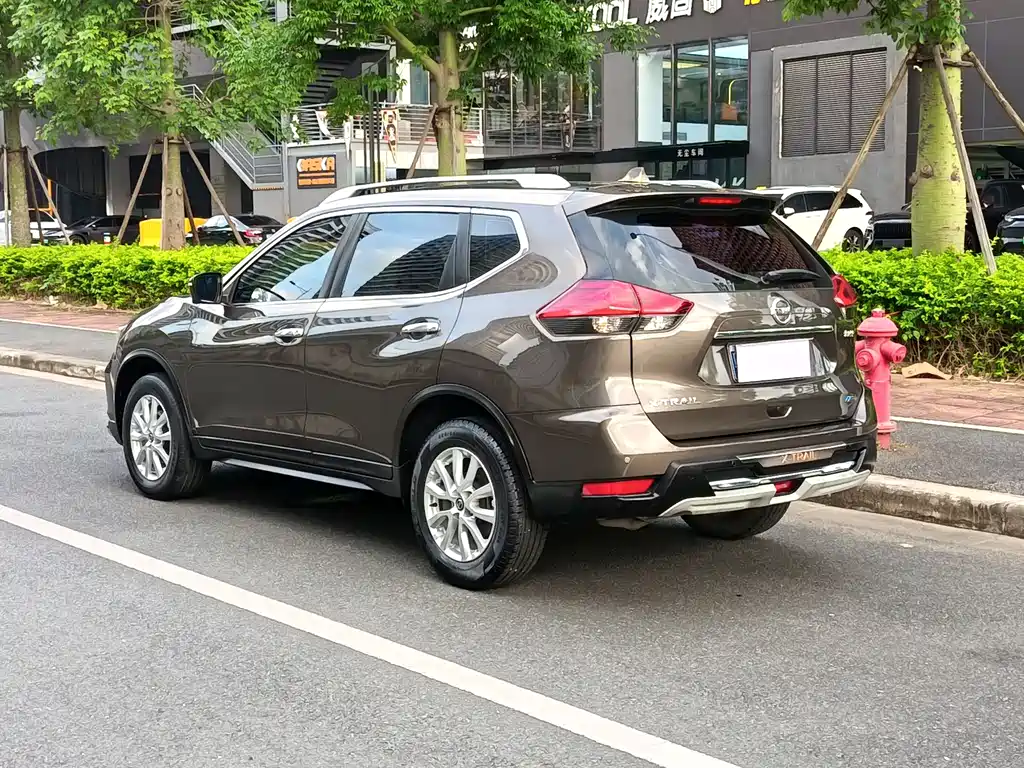 Nissan X-Trail 2017 2.0L CVT Comfort 2WD