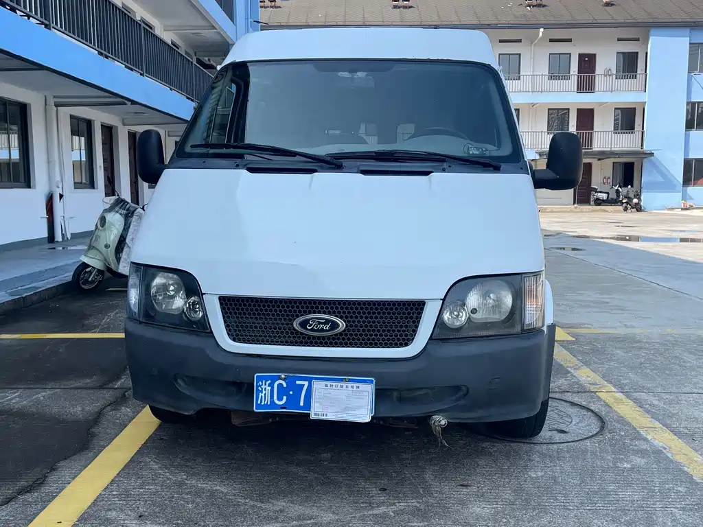Ford Transit Classic — миниатюра 2