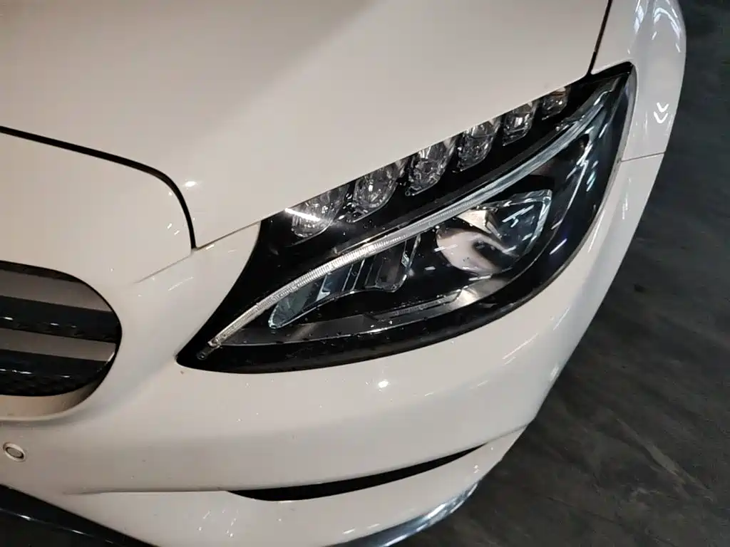 Mercedes-Benz C-Class — миниатюра 24