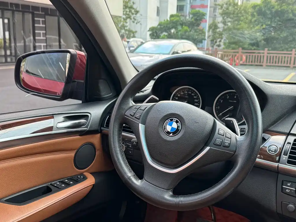 BMW X6 — миниатюра 21