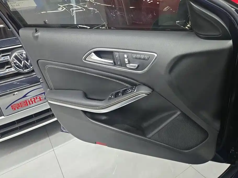 Mercedes-Benz GLA — миниатюра 7
