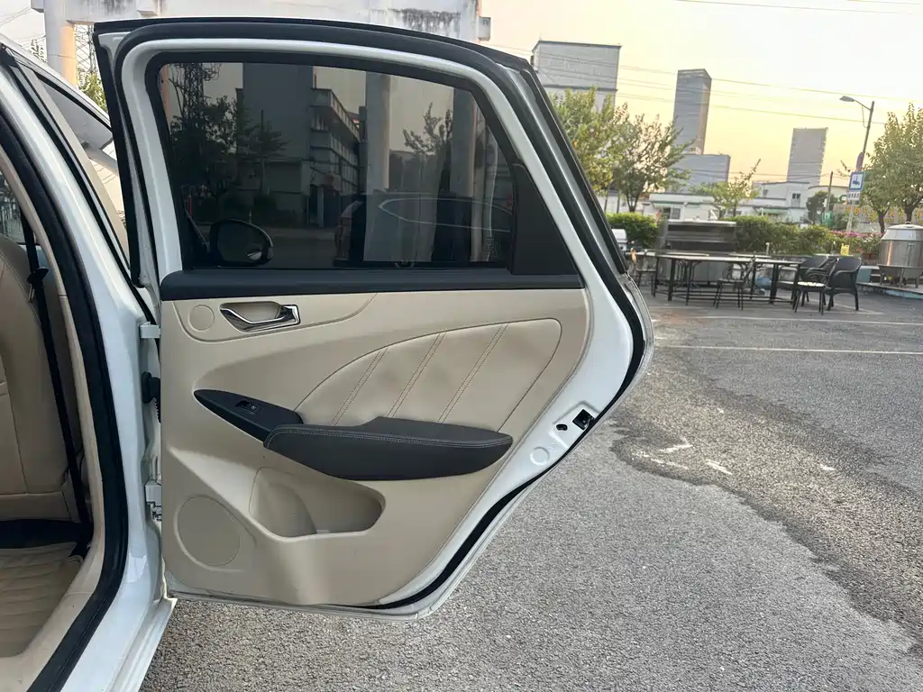 Chery Arrizo 7 — миниатюра 12