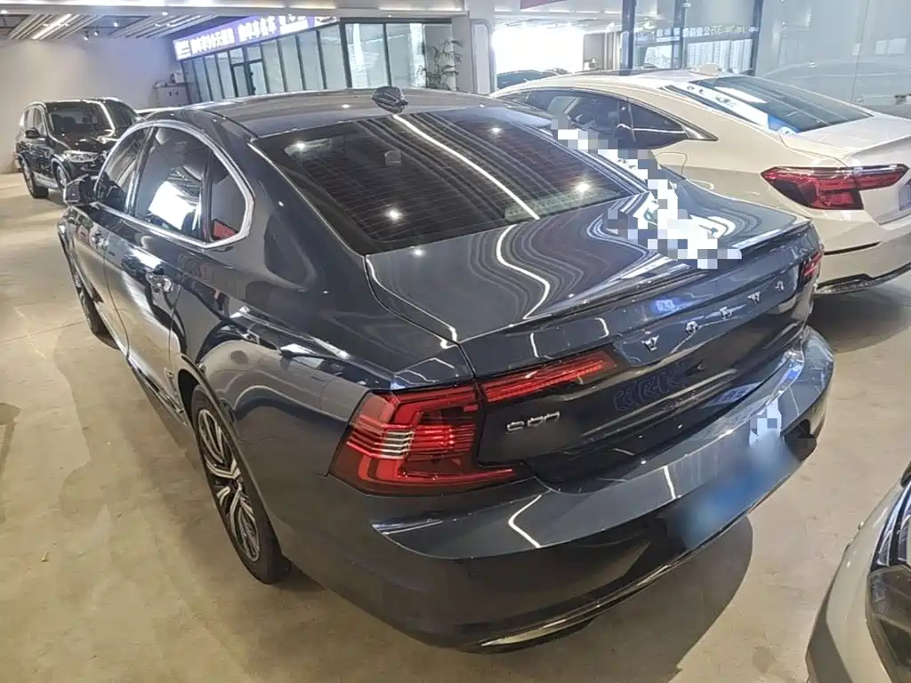 Volvo S90 — миниатюра 5