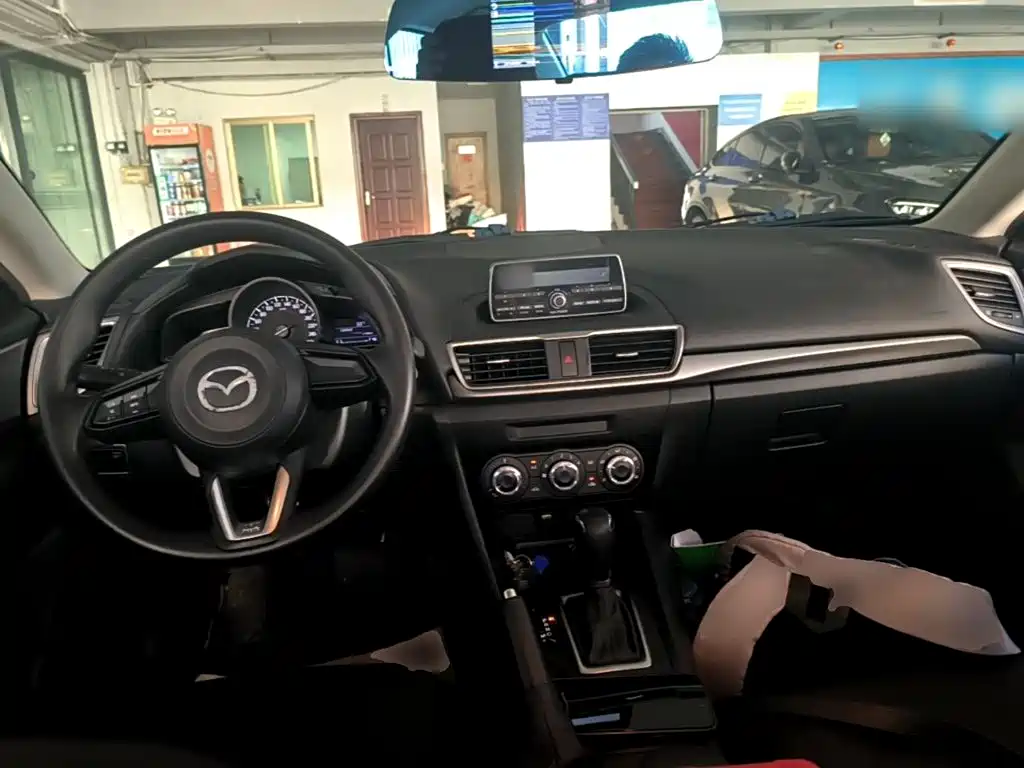 Mazda 3 Axela — миниатюра 10