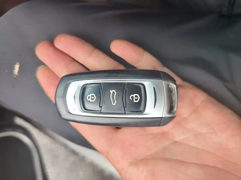 Geely Vision S1 — миниатюра 12