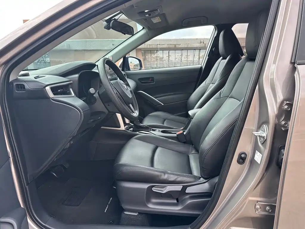 Toyota Frontlander 2023 2.0L CVT Elite