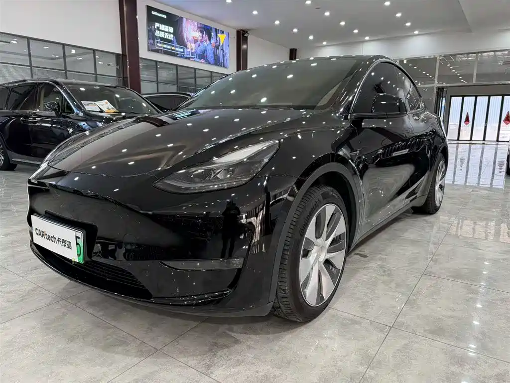 Tesla Model Y 2023 RWD Drive Dynamic Edition
