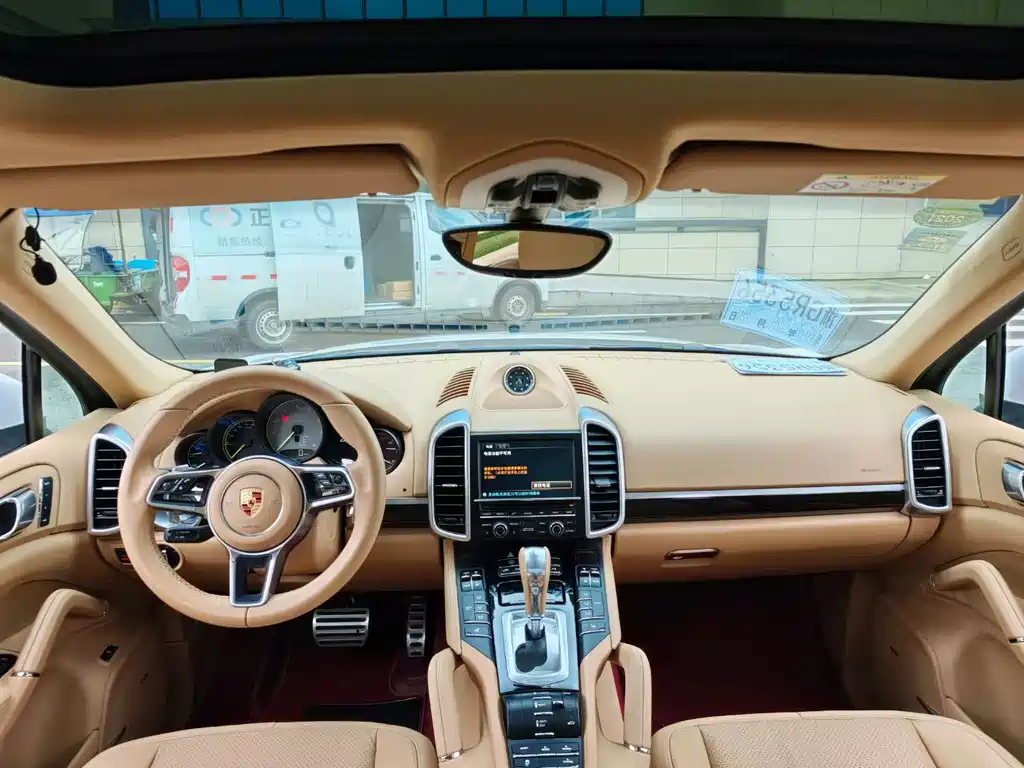 PORSCHE CAYENNE NEW ENERGY