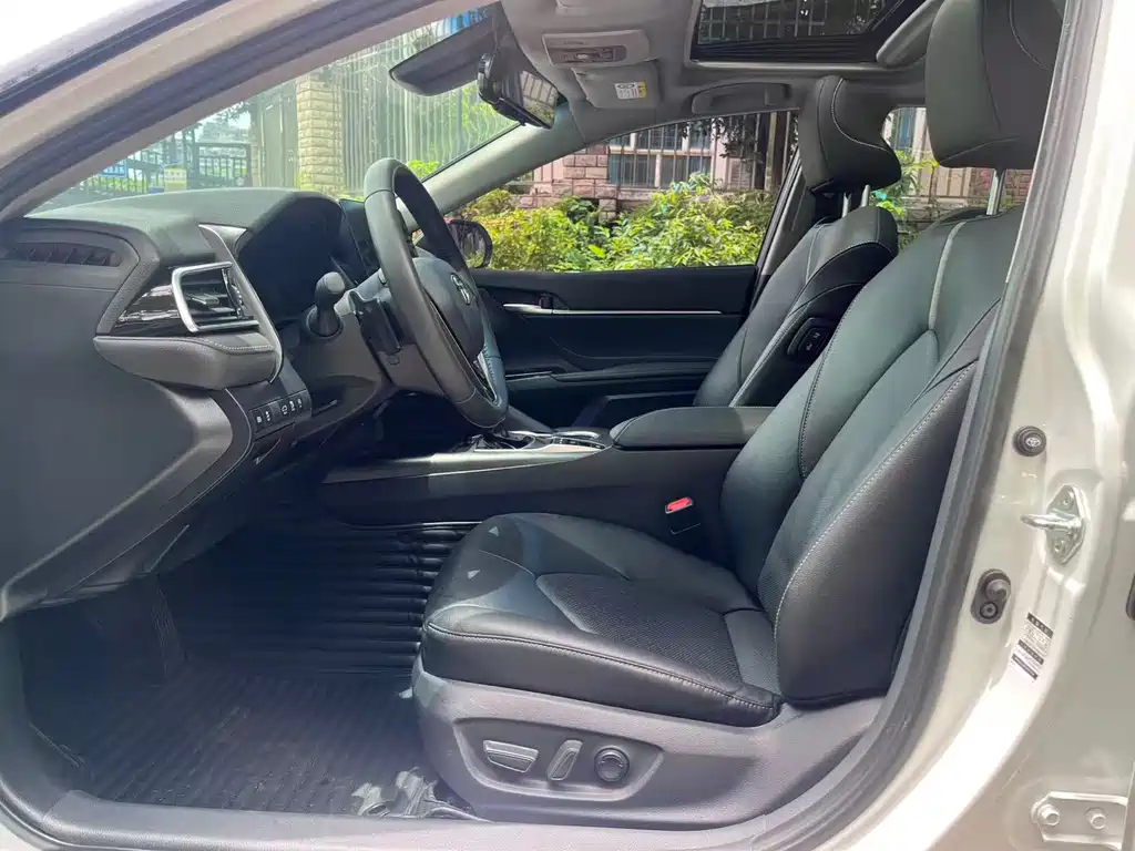 Toyota Camry 2021 2.5S