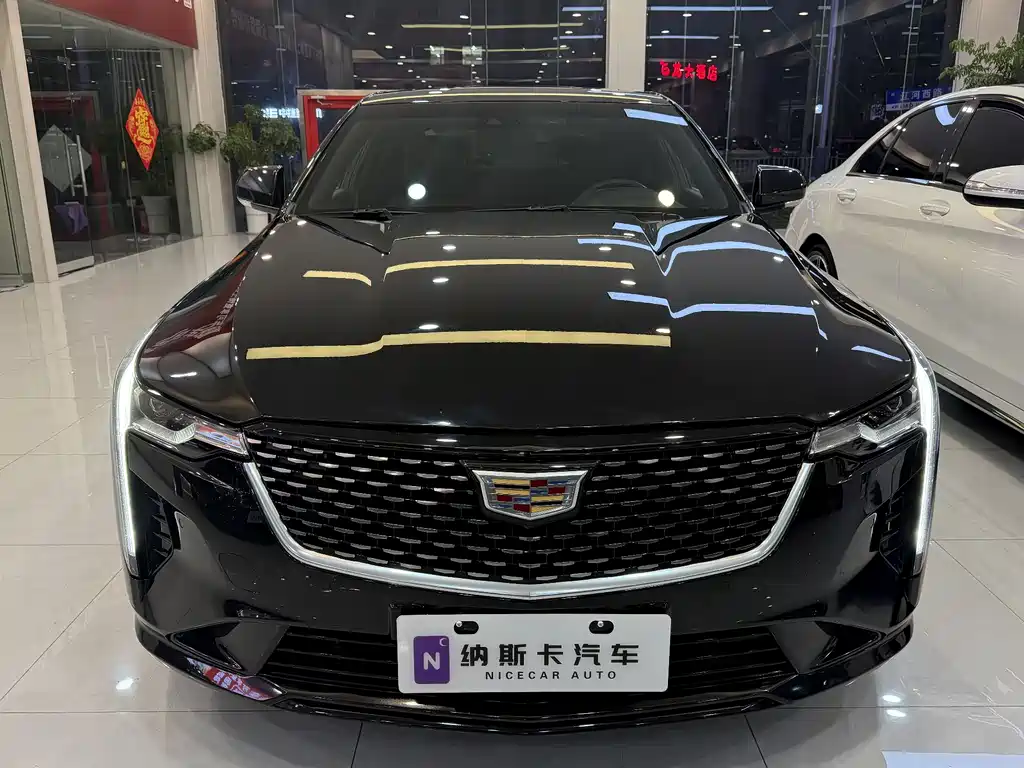 CADILLAC CT4