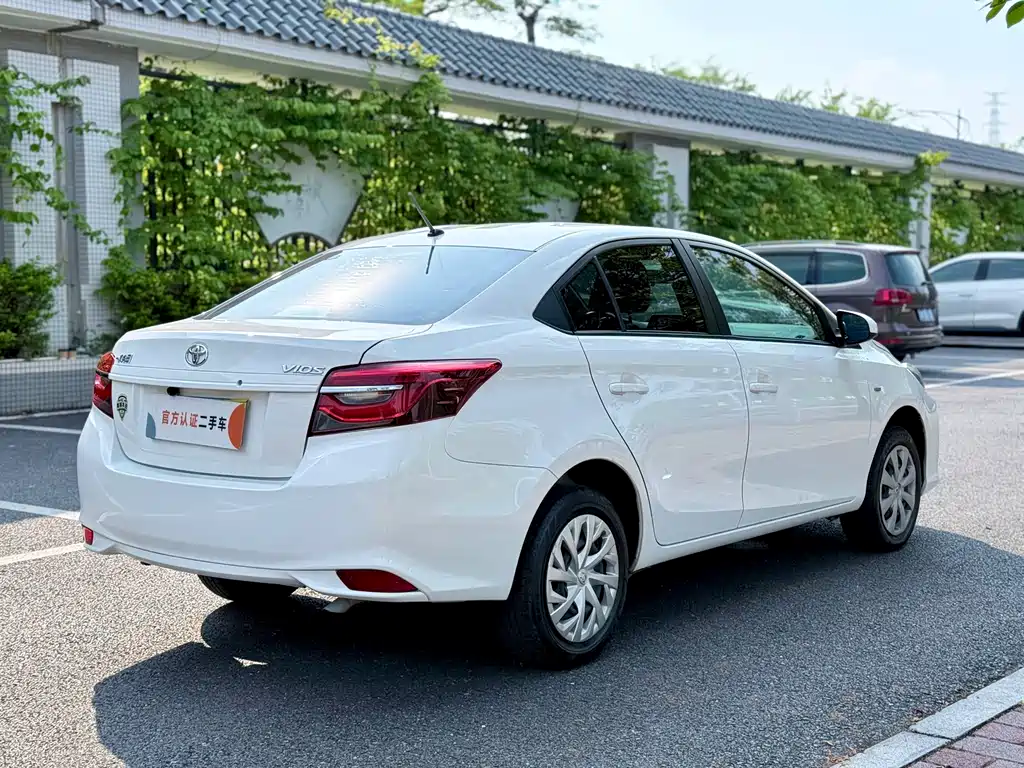 Toyota Vios — миниатюра 7