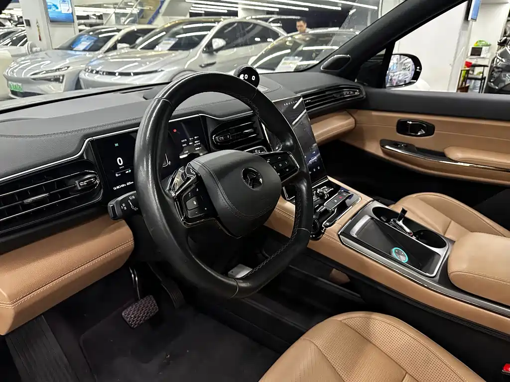 NIO ES8 — миниатюра 5