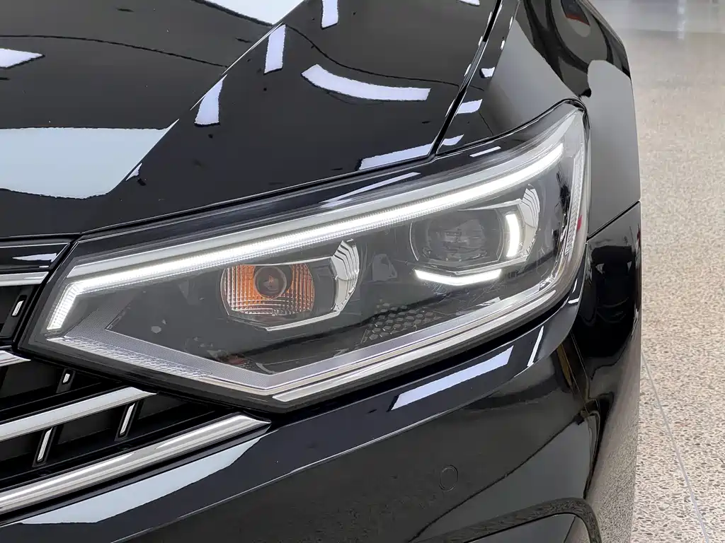 Volkswagen Magotan — миниатюра 6
