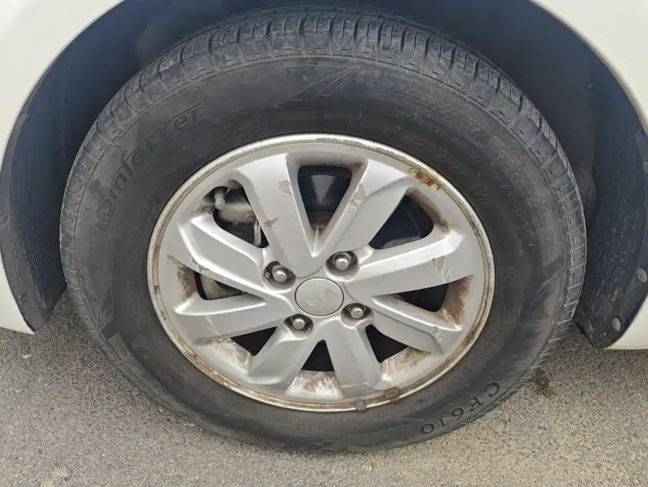 Kia K2 — миниатюра 6