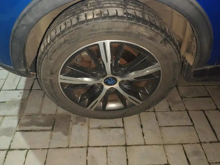 BYD Yuan EV — миниатюра 6