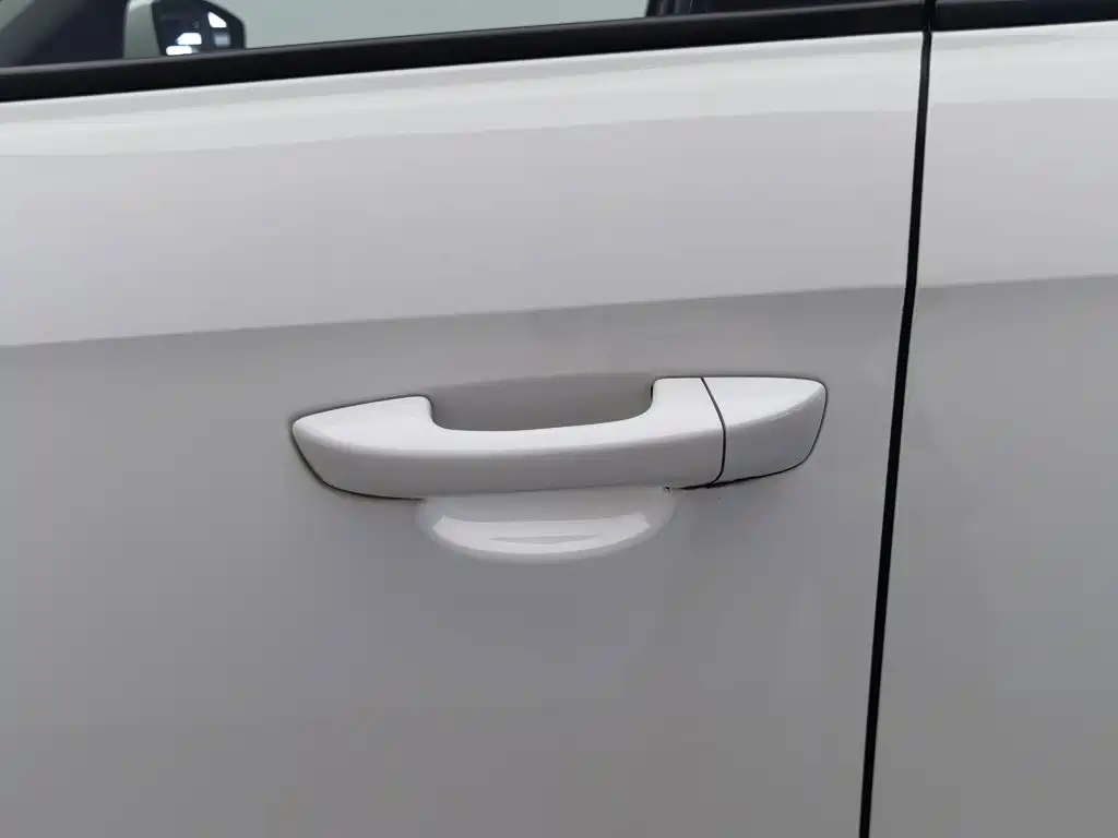 Volkswagen Lavida — миниатюра 18