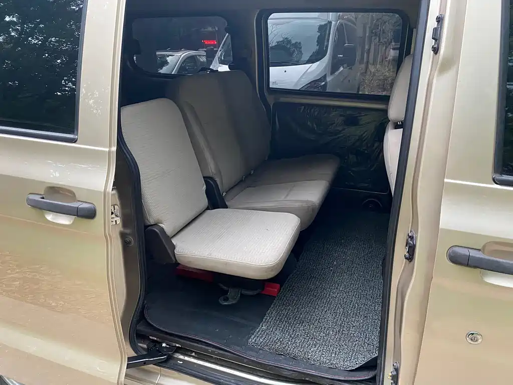 Wuling Hongguang V — миниатюра 14
