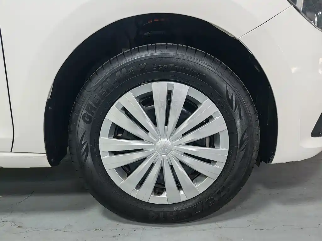 Volkswagen Santana — миниатюра 16