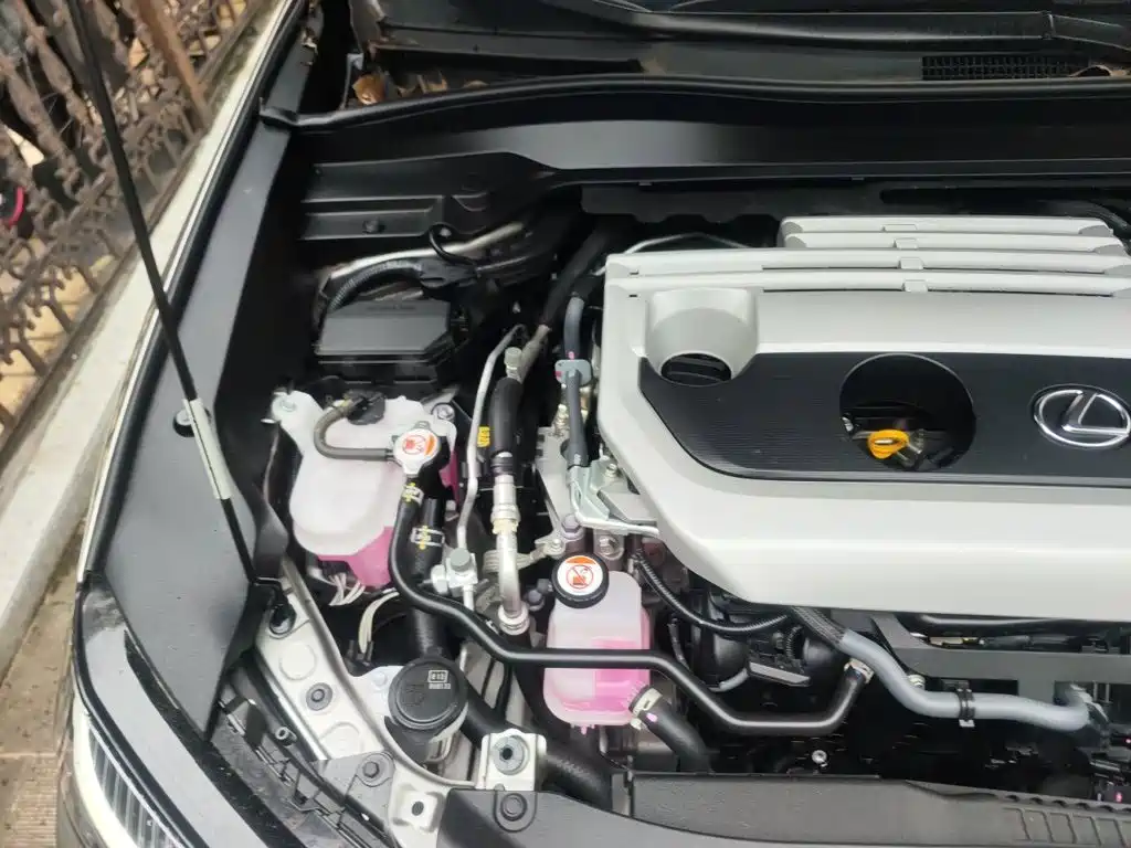 Lexus UX — миниатюра 20