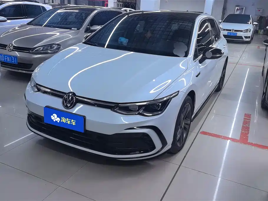 Volkswagen Golf 2021