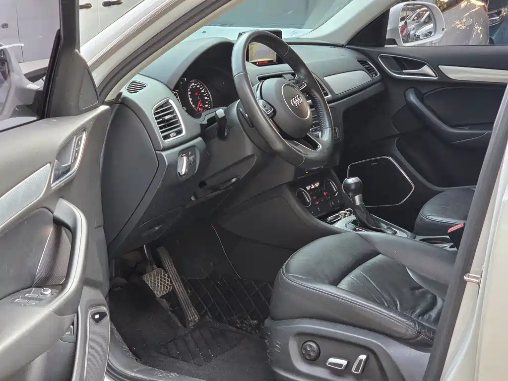 Audi Q3 — миниатюра 5