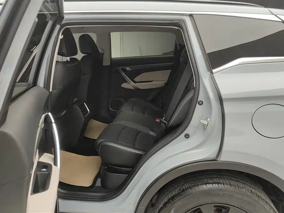 GEELY AUTOMOBILE BOYUE