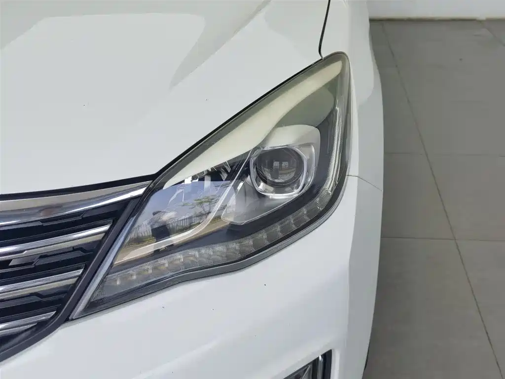 Dongfeng A60 2016 1.4T MT Luxury