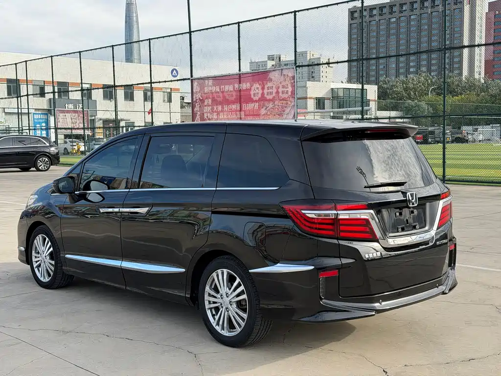 Honda Elysion — миниатюра 4