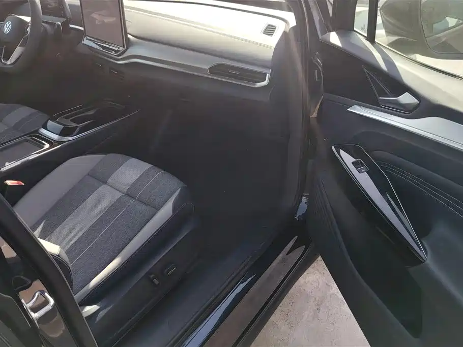 VOLKSWAGEN ID.4 CROZZ