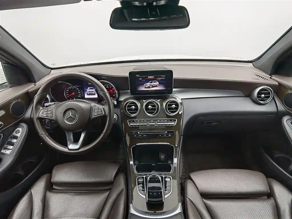 Mercedes-Benz GLC 2019 GLC 260 4MATIC Luxury
