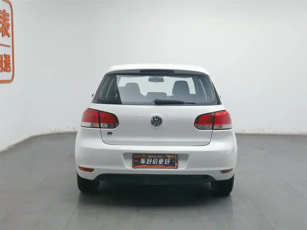 Volkswagen Golf 2011 1.6 MT Fashion