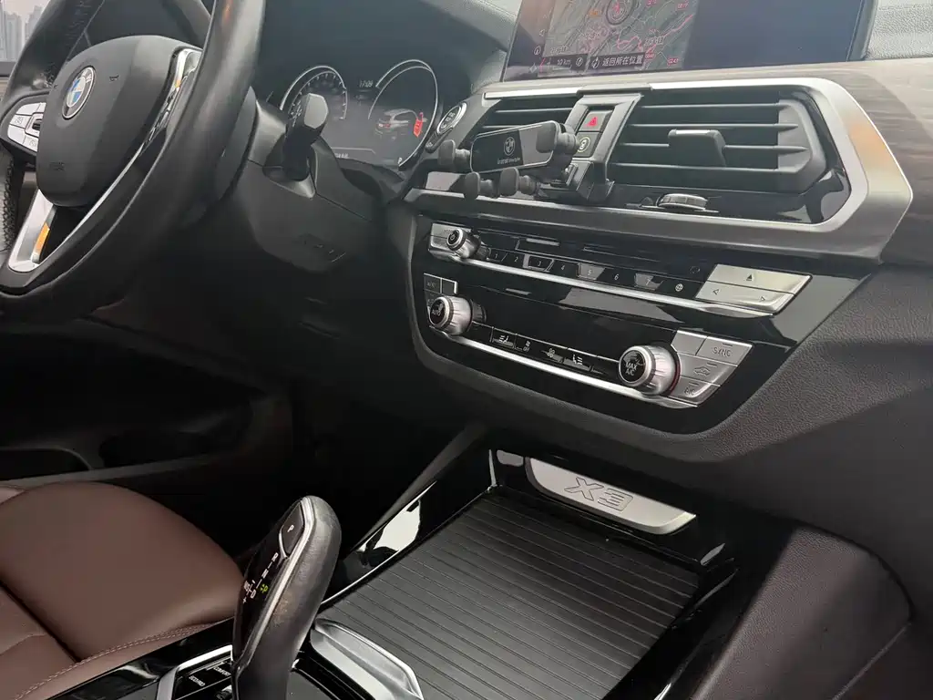 BMW X3 — миниатюра 11