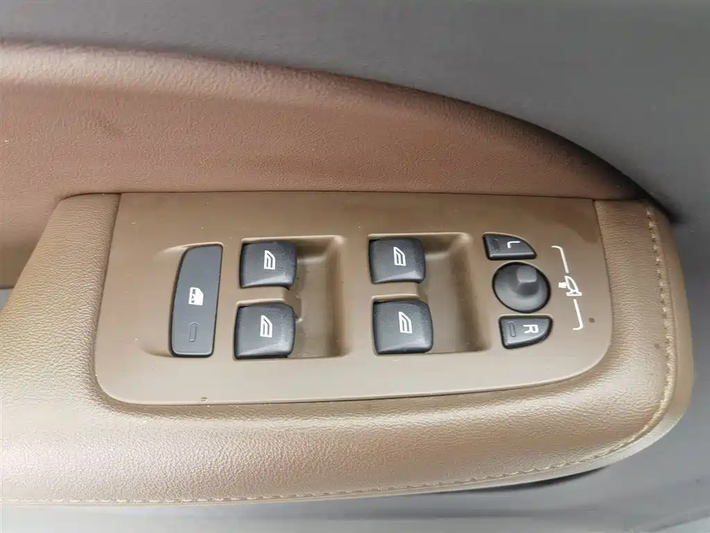 Volvo S60 2023 B4 Luxury