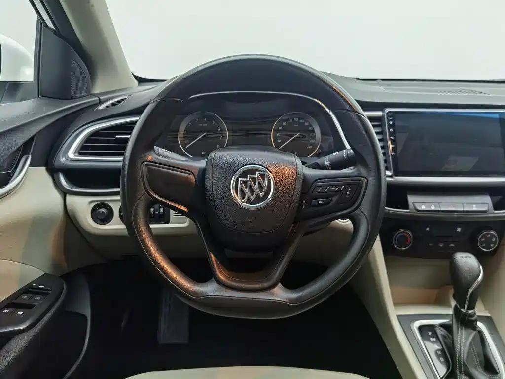 Buick Excelle — миниатюра 11