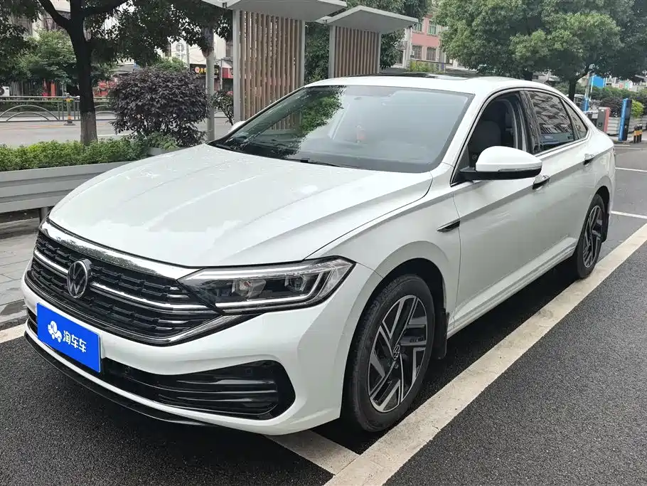 Купить Volkswagen Sagitar