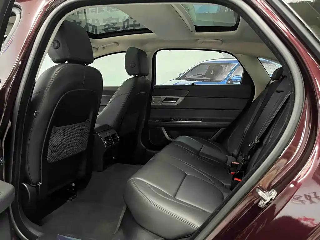 Jaguar XFL — миниатюра 13