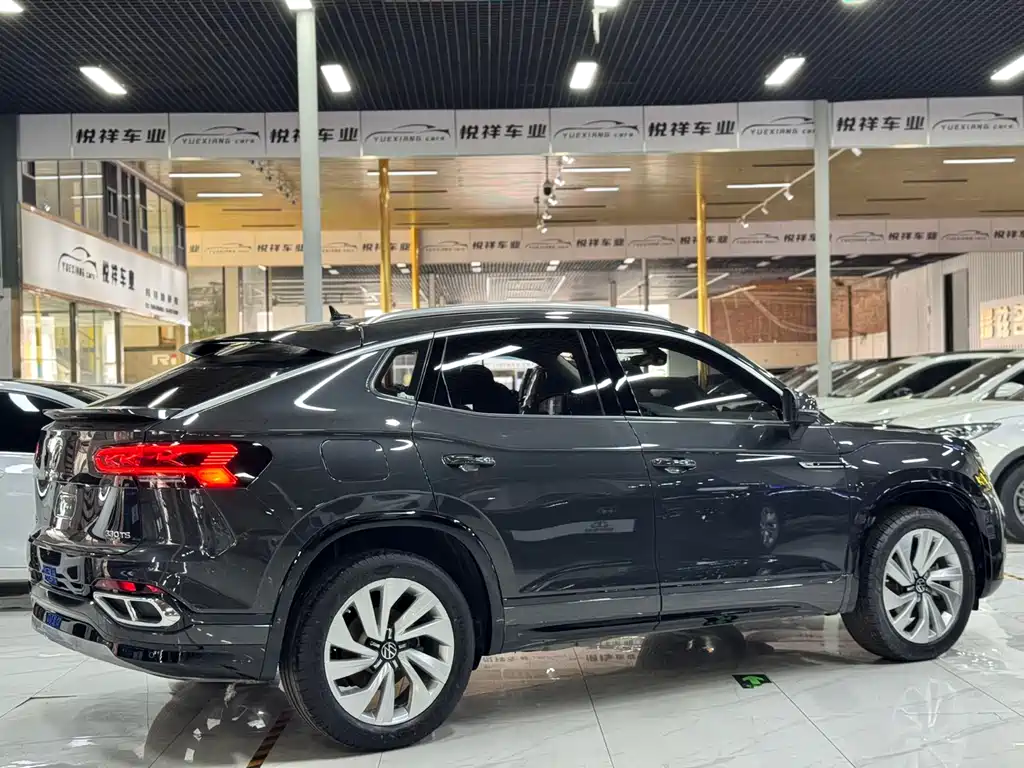 Volkswagen TayronX X 2020 330TSI Flagship Smart Connect