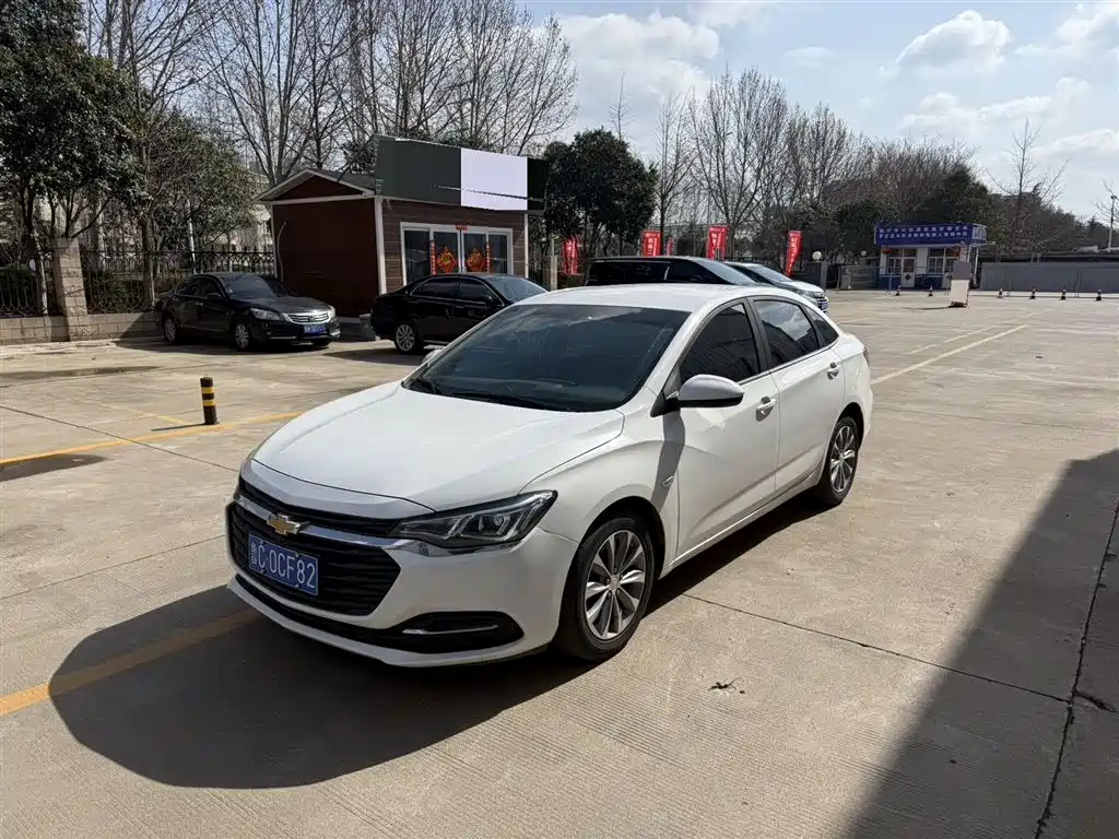 CHEVROLET CRUZE