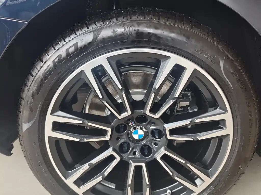 BMW 5 Series 5 2026 525Li M Sport