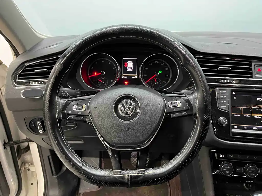 Volkswagen Tiguan L — миниатюра 8