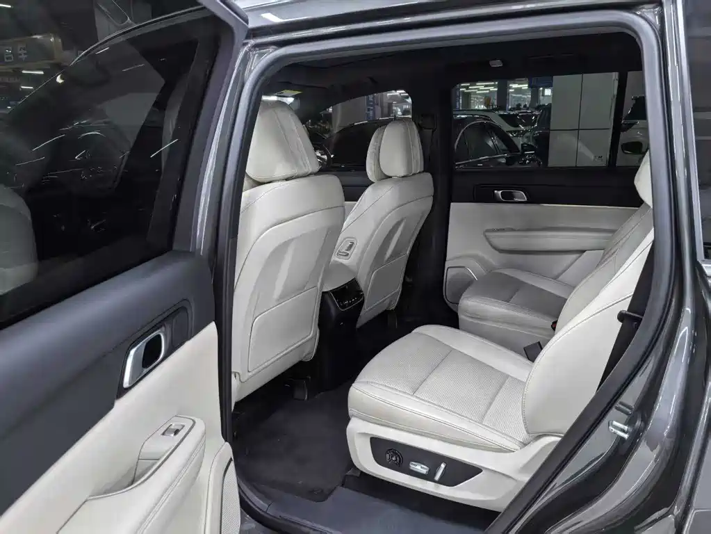 Li Auto ONE 2021 6 мест