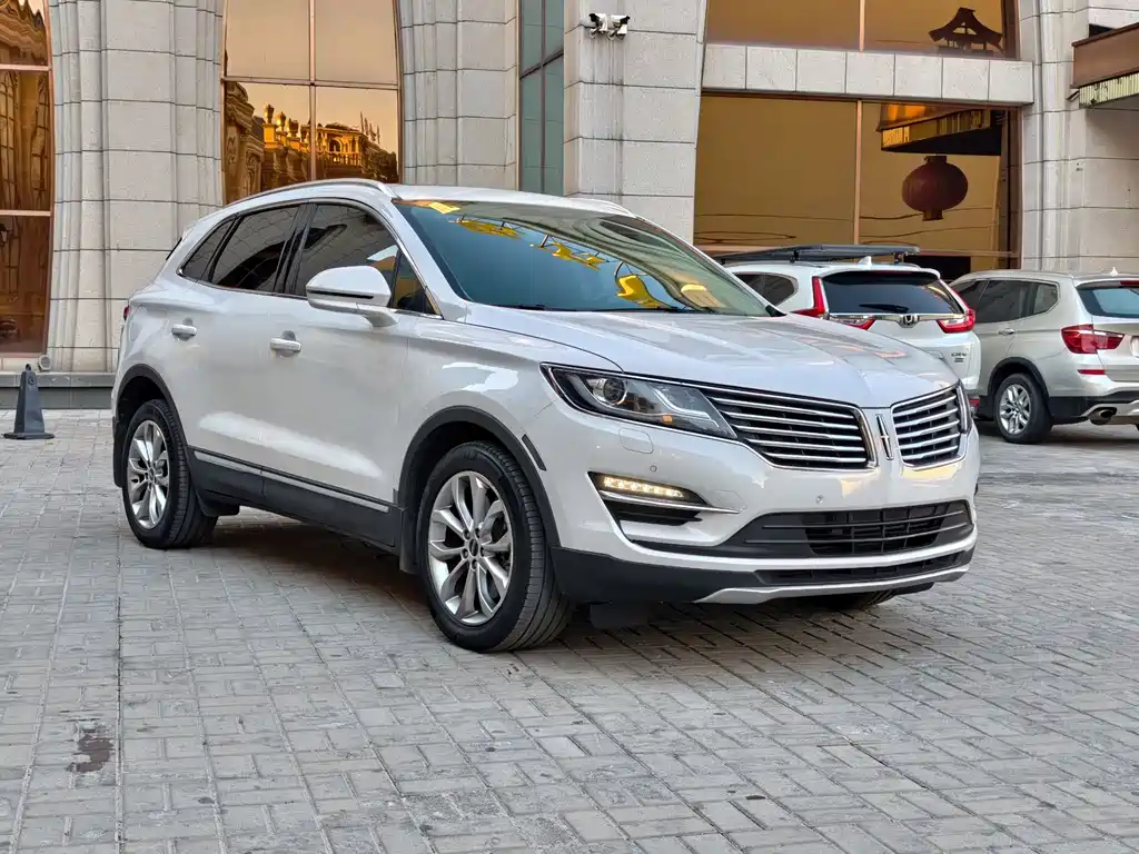 Lincoln MKC — миниатюра 3