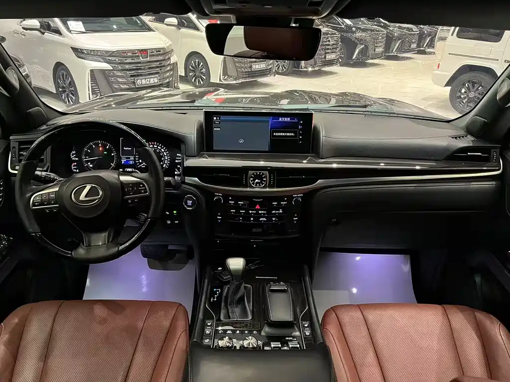 Lexus LX 2016 570