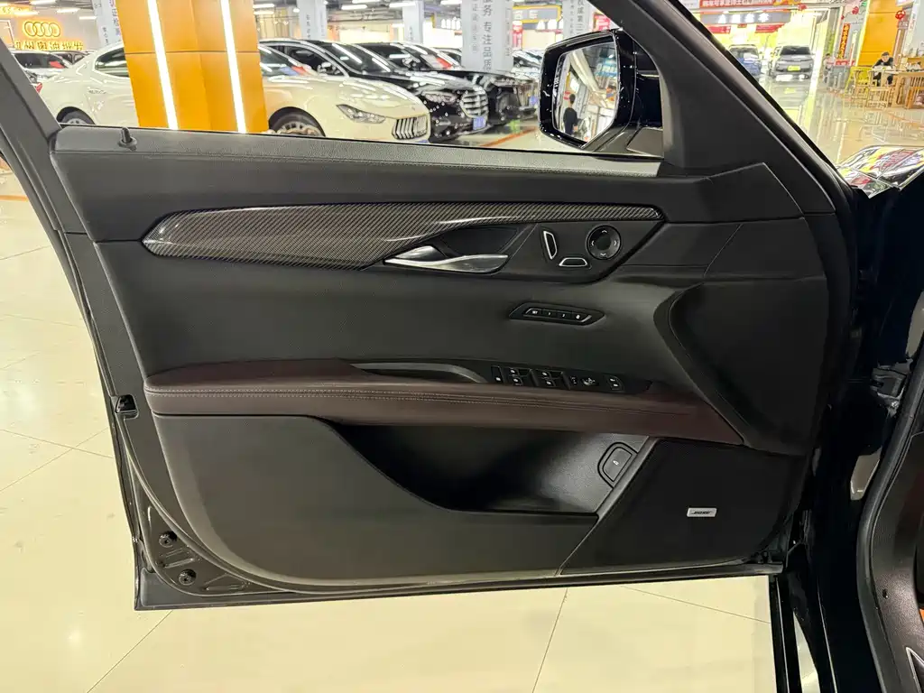 Cadillac CT6 — миниатюра 20