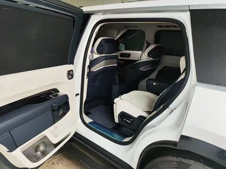 Zeekr 9X 2025 Ultra 70kWh