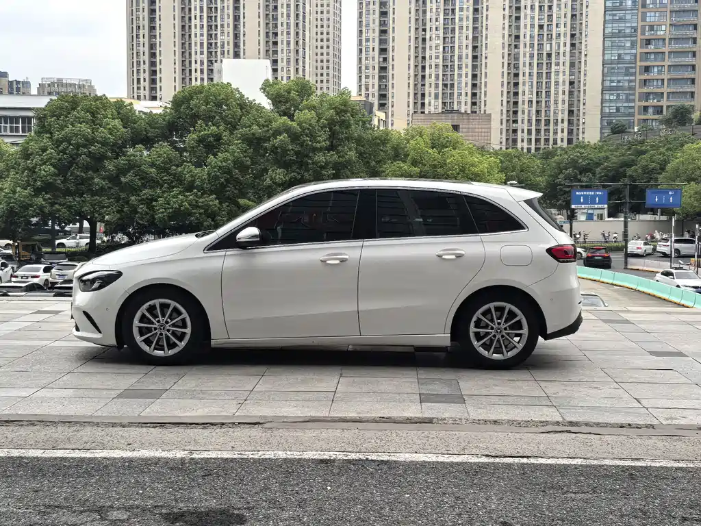 Mercedes-Benz B-Class B 2020 B 200 Fashion