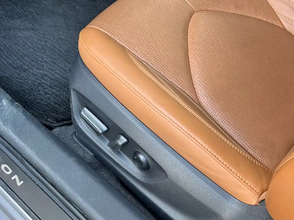 Toyota Avalon — миниатюра 17
