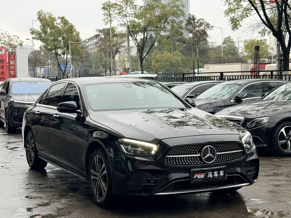 MERCEDES-BENZ E CLASS